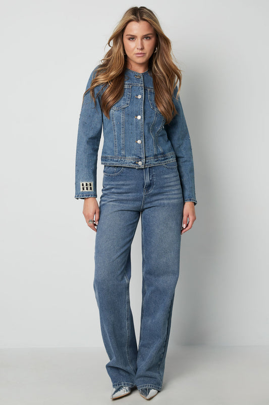 denim-damenjacke-classic-fit-kurz-model-wear-style