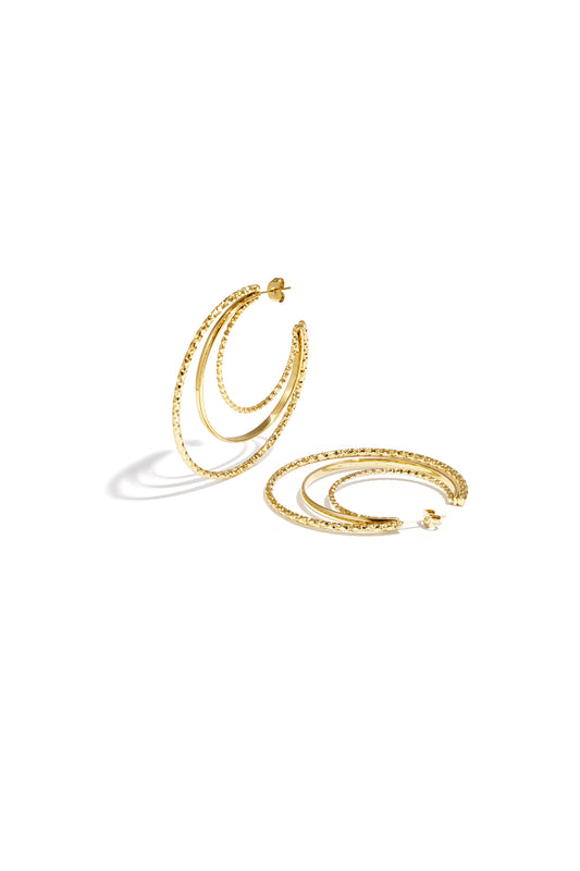 Dreifach Creolen Ohrringe Damen in eleganter Frontansicht mit modernem Layer Design