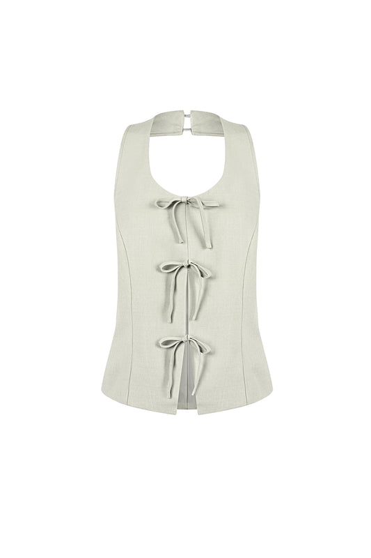 gewebtes-polyester-oberteil-damen-schleife-detail-aermellos-elegant-modern