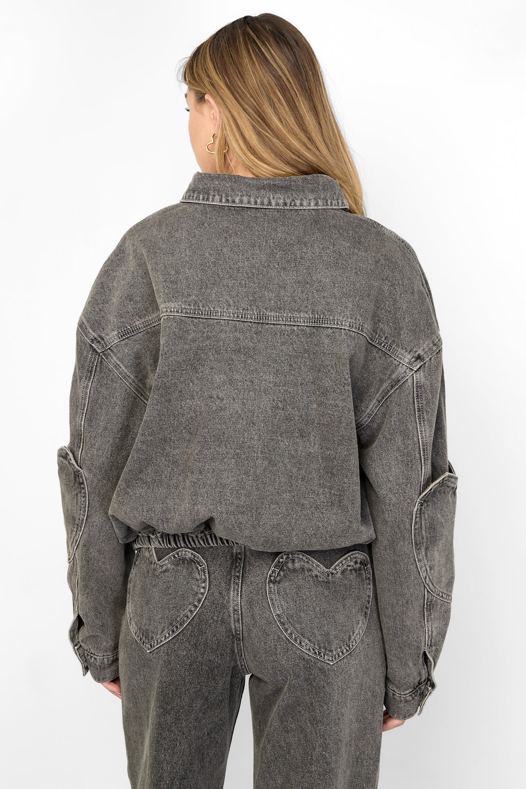 jeansjacke-damen-seitenansicht