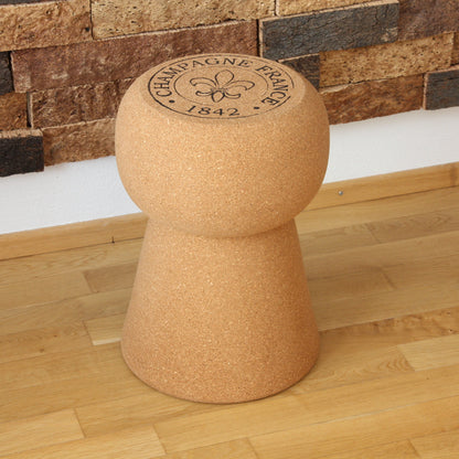 verKORKst Premium Kork-Beistelltisch und Hocker in Form eines riesigen Champagnerkorken  Individualisierbar  Bar-Stool und Bar-Table XL Champagner Kork Barhocker und Bartisch