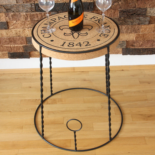 verKORKst Premium Champagner Hocker und Champagner Tisch aus Kork und Metall  Individualisierbar  Stapelbar Bar Stool und Bar Table Muselet Design Vintage Barhocker und Bartisch