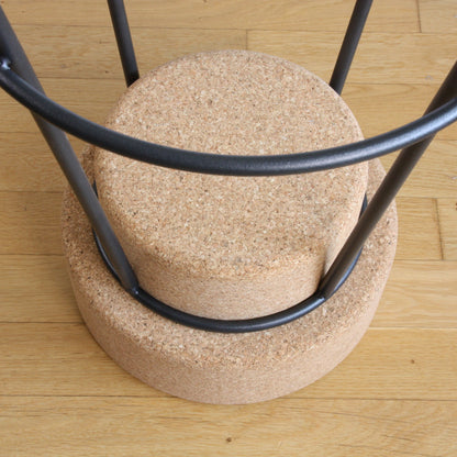 verKORKst Premium Barhocker aus Kork und Metall Individualisierbar Stopper Hocker  Bar Stool