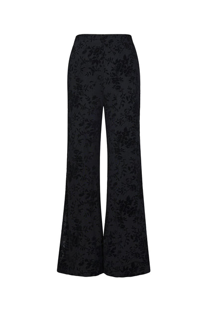 Mesh-Hose mit floralem Wildledermuster – passend zum Outfit