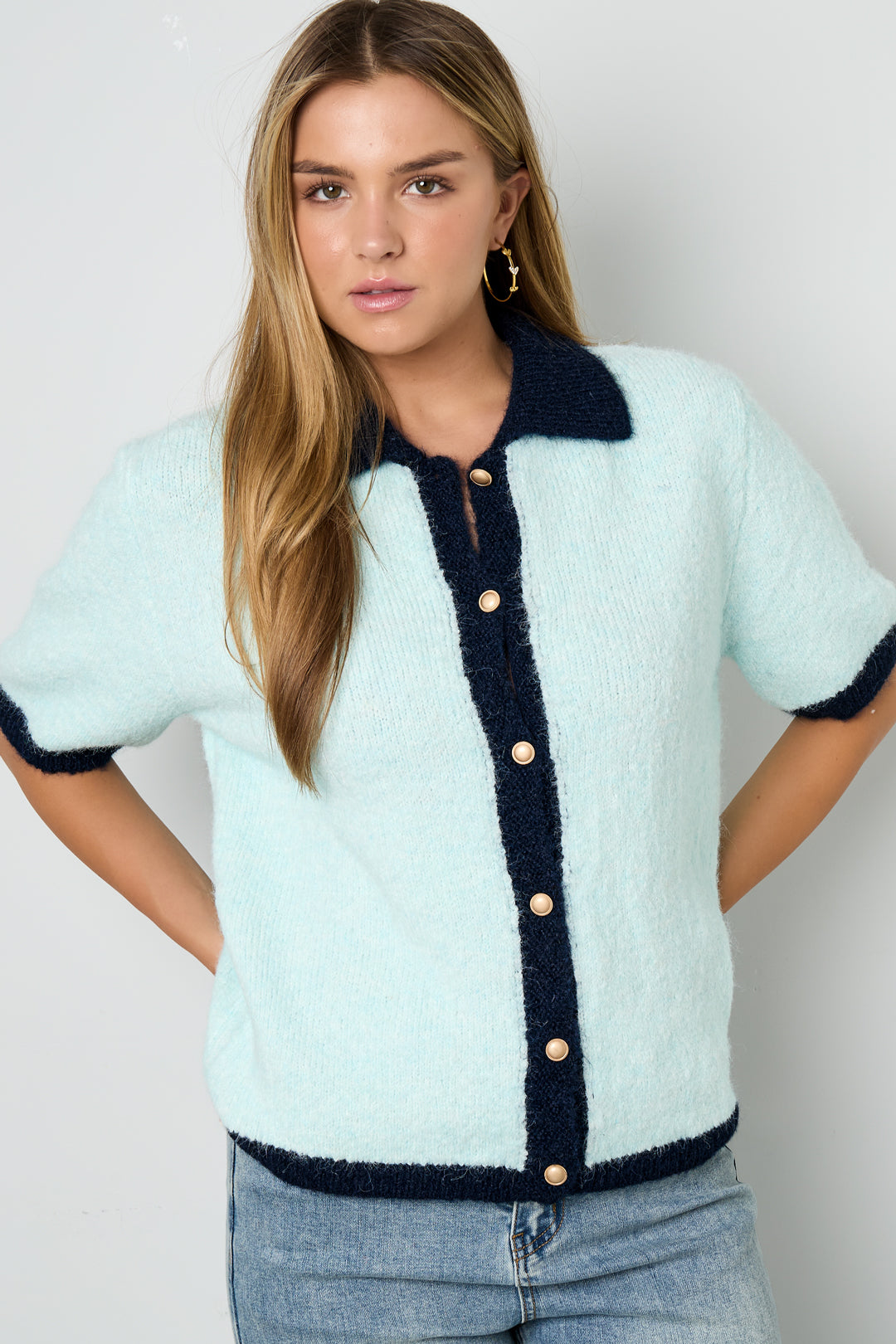 Gestrickte Polyesterfaser Damen Strickjacke Casual Farbkontrast