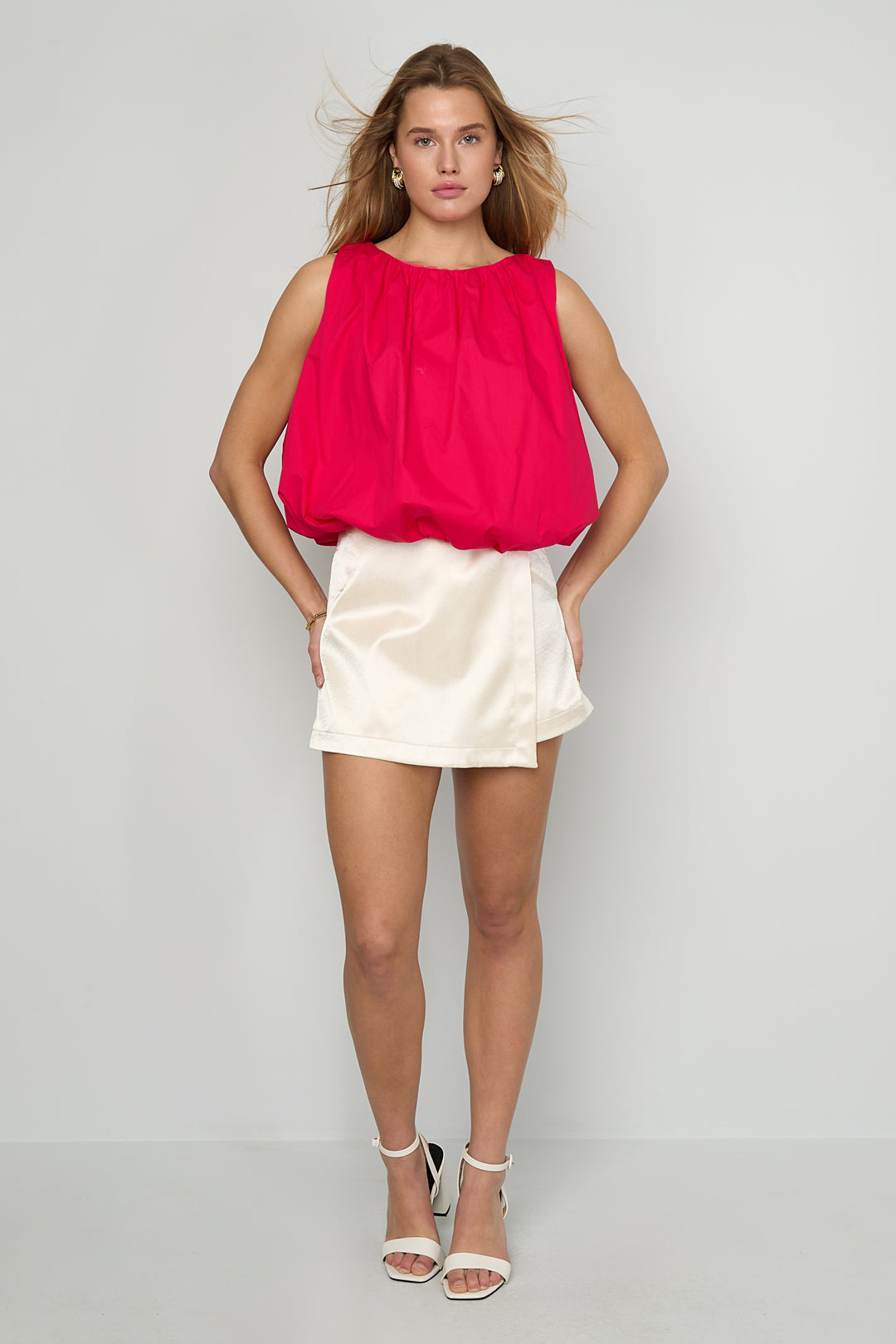 ballonspitze-damen-top-elegant-outfit-styling-idea