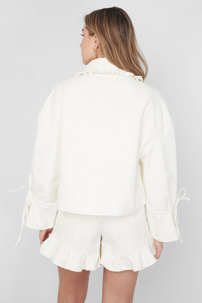 die-kiana-jacke-damen-elegant-outfit-styling-idea