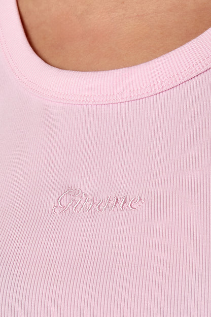 essentielles-top-damen-elegant-model-wear-style