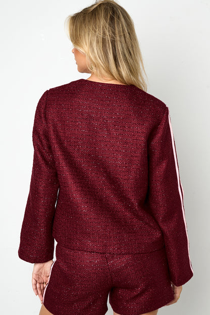 gewebte-karo-damenjacke-elegant-office-style-outfit