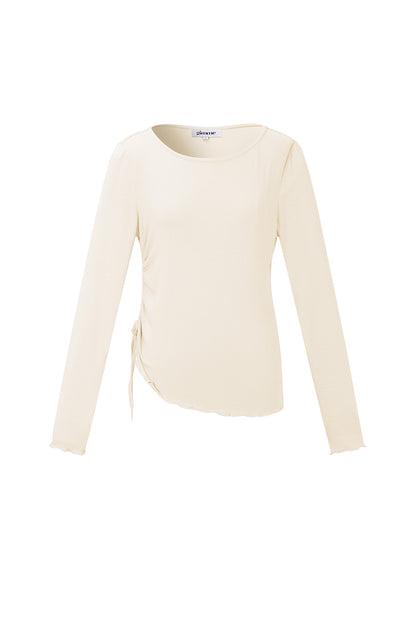 langarmshirt-mit-raffung-damen-elegant-lifestyle-fashion-shot