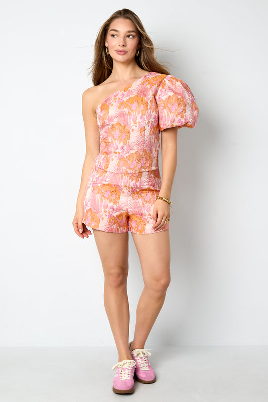 one-shoulder-damen-oberteil-blumen-gewebt-elegant-model-wear-style