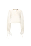 schimmernde-perlenbluse-damen-elegant-front-view