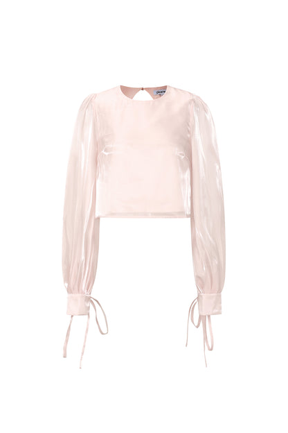 schimmernde-perlenbluse-damen-elegant-minimal-style-look