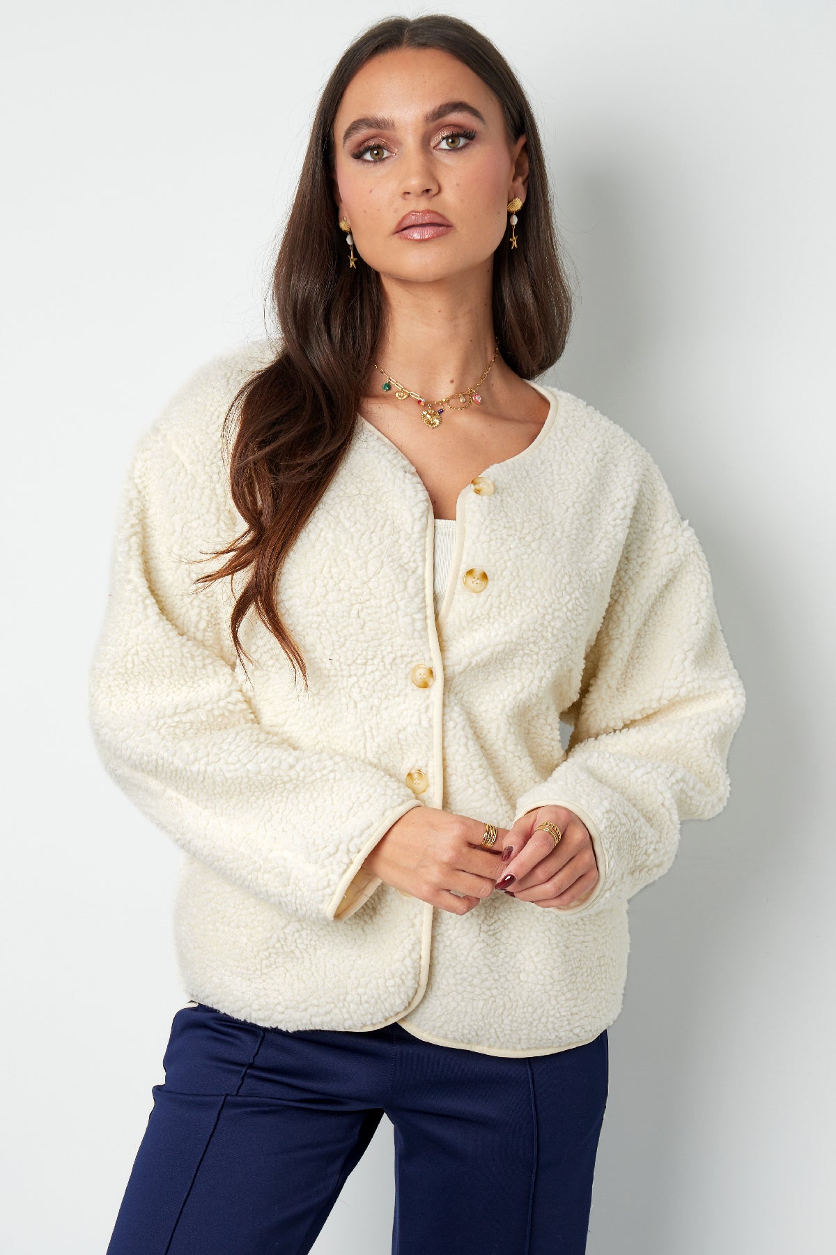 teddy-mantel-damen-lang-kuschelig-elegant-close-fabric-detail