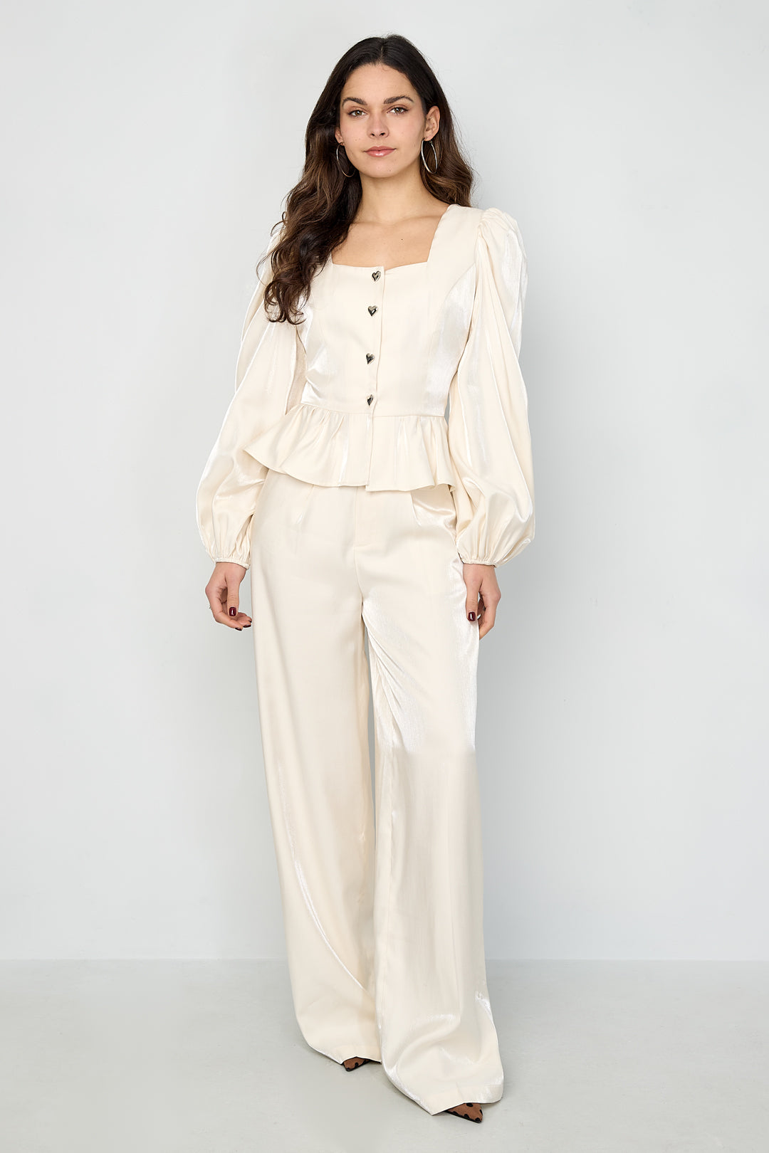 velvet-kiss-damen-top-elegant-side-view-fit