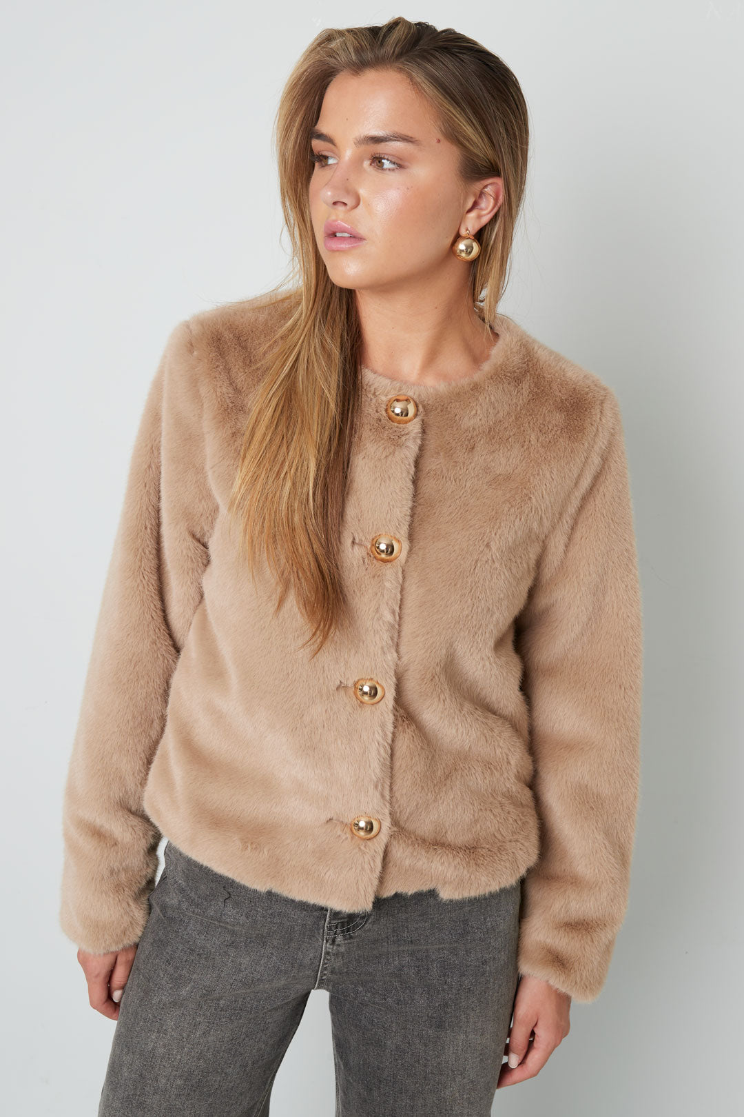 webstoff-damenjacke-elegant-office-style-outfit