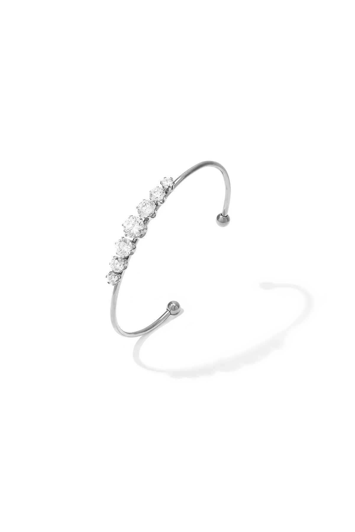 Armreifen aus Edelstahl, schlicht und elegant, aus der Serie „Damenschmuck“.