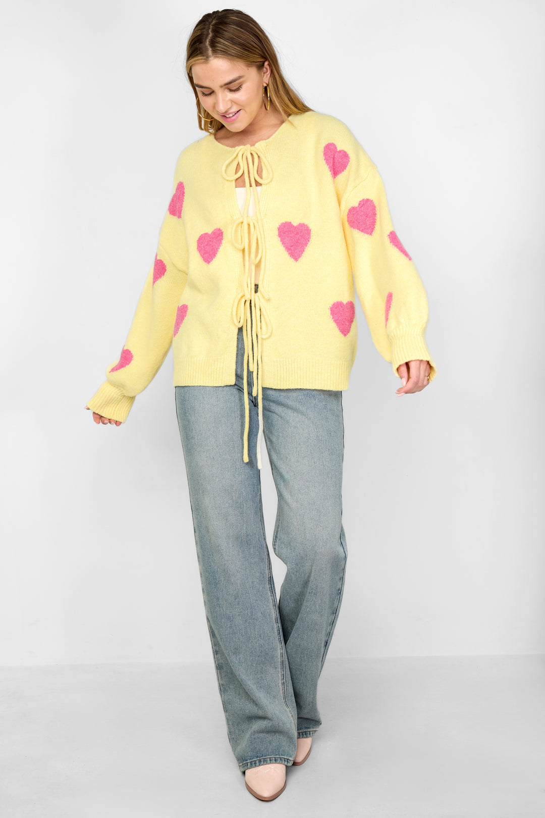 casual-outfit-mit-love-me-cardigan