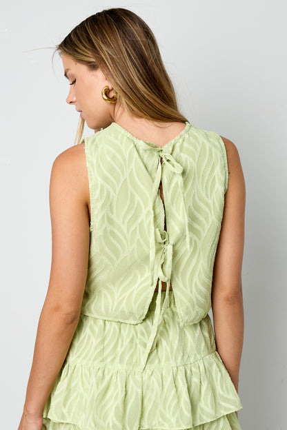 casual-elegantes-damen-set-botanisches-design-modern-outfit