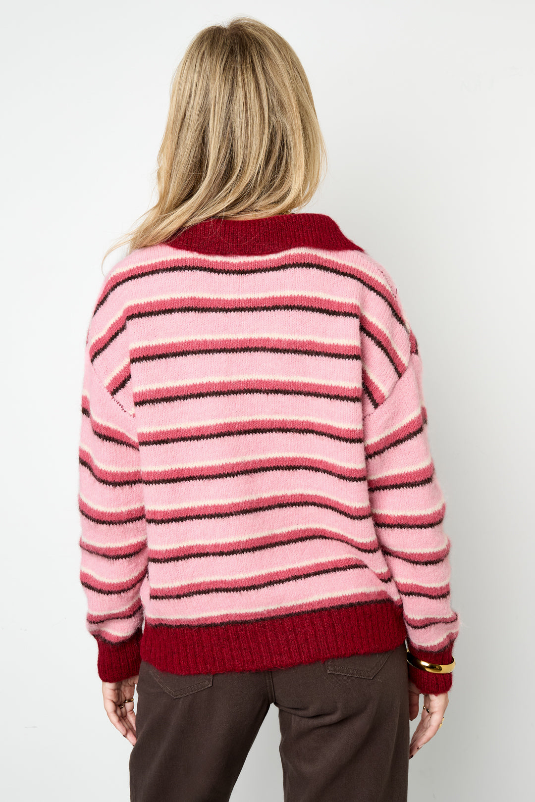casual-polo-strickpullover-damen-look