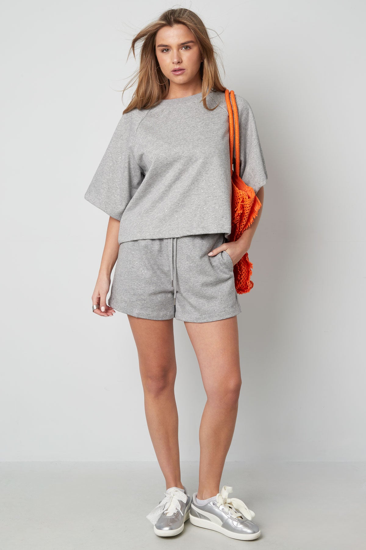 baumwollshirt-damen-am-model-casual-style
