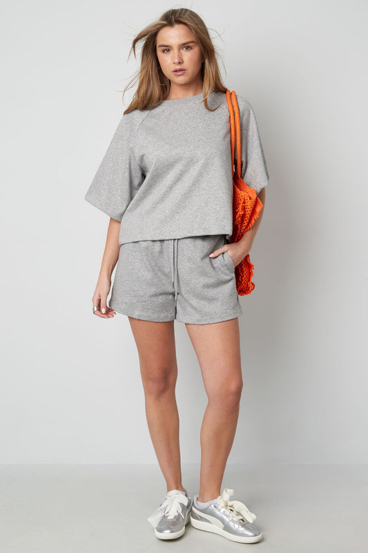 baumwollshirt-damen-am-model-casual-style