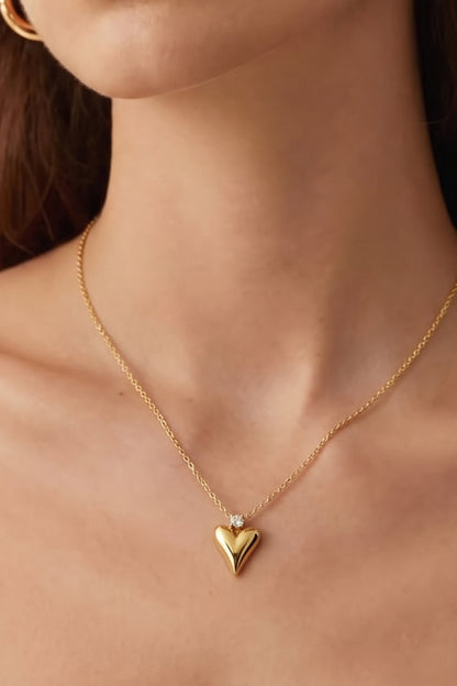 Halskette mit Herzanhänger aus Edelstahl, schlichte Serie „Alltagsschmuck“, Damenschmuck