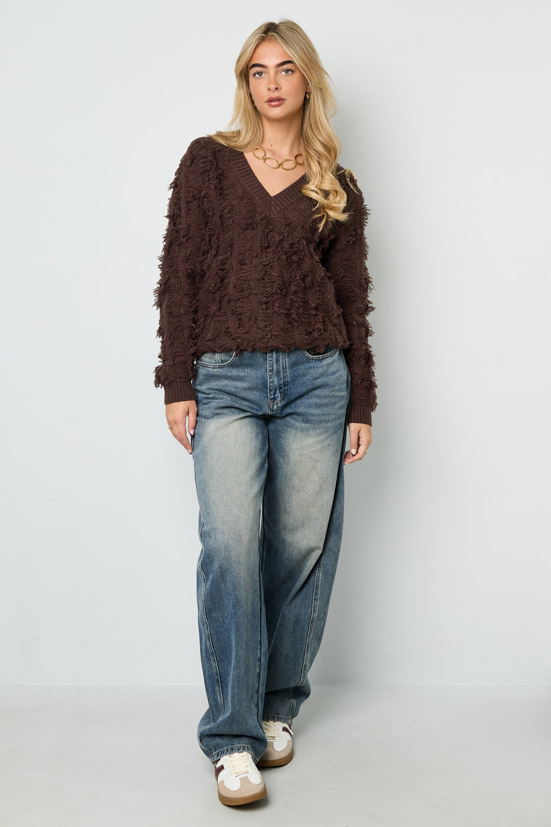 V-Pullover mit Fransen
