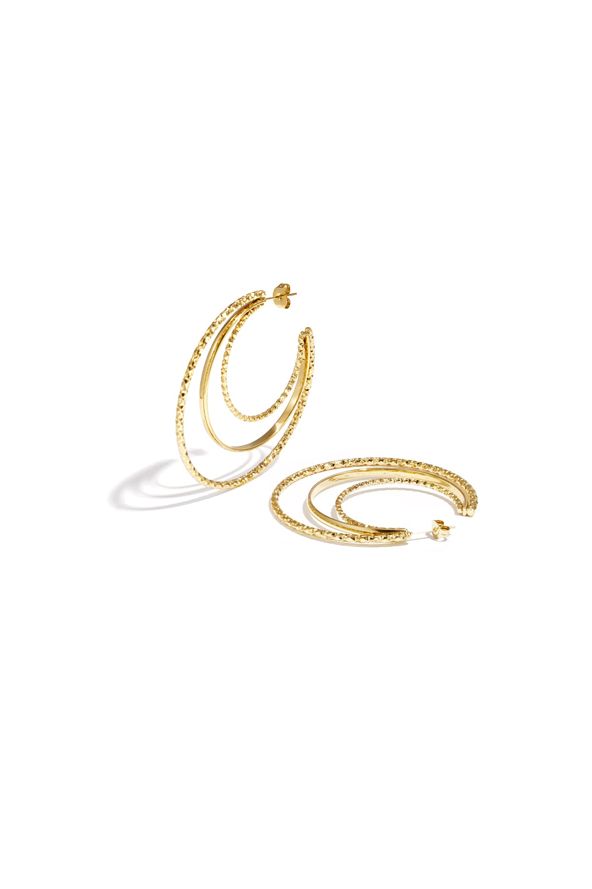Dreifach Creolen Ohrringe Damen in eleganter Frontansicht mit modernem Layer Design