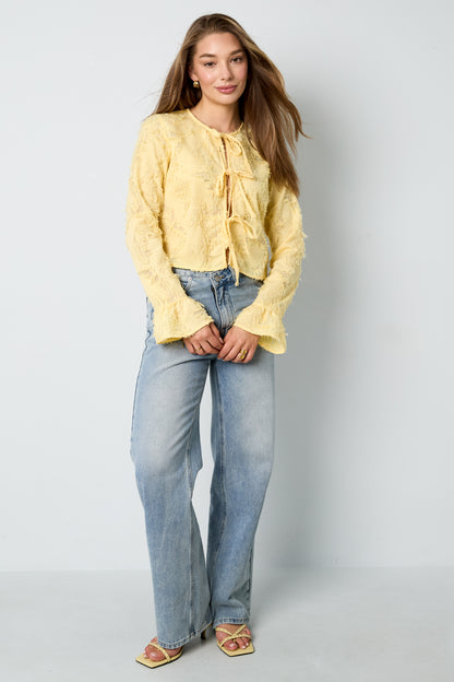 gewebte-polyesterfasern-damen-langarmshirt-detailansicht-feine-textur