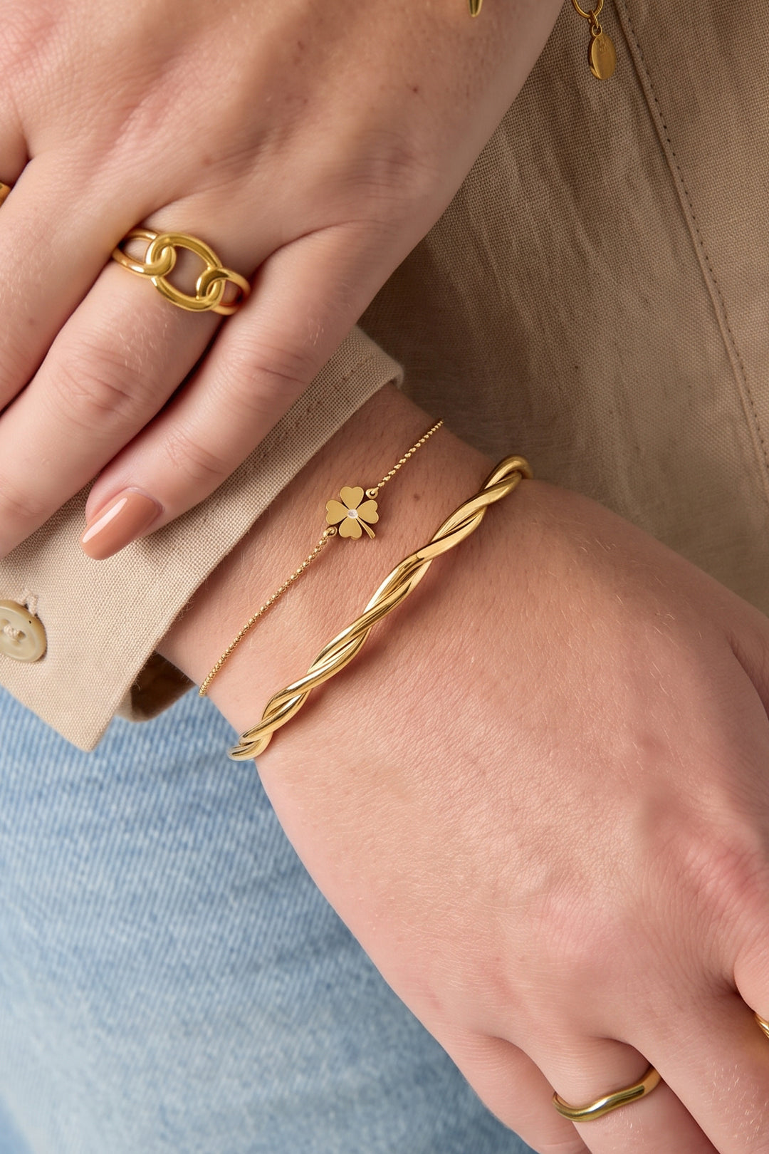 Charm-Armbänder aus 14-karätig vergoldetem Edelstahl, Clover Simple Daily Simple Serie, Damenschmuck