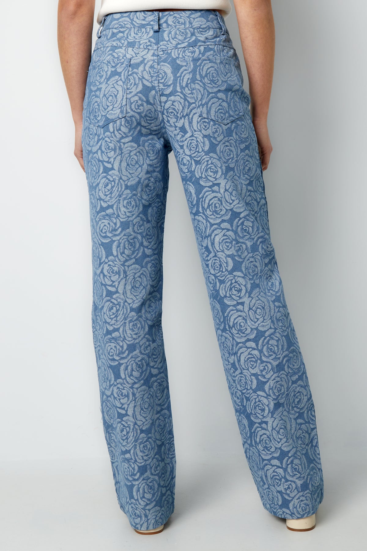 florale-baumwollhose-damen-look