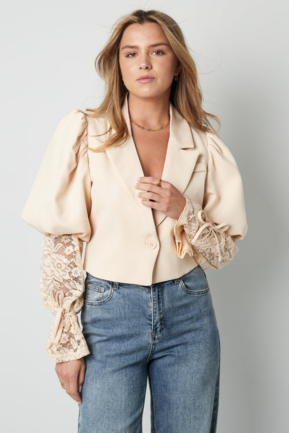 femininer-blazer-damen-style