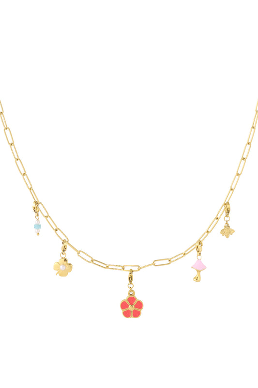 Nahaufnahme der hochwertigen DIY Halskette mit Blumen Motiv