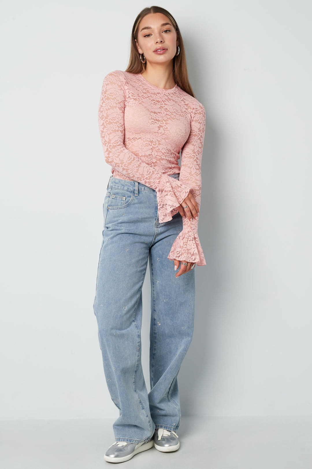 hellblaue-jeans-herz-detail