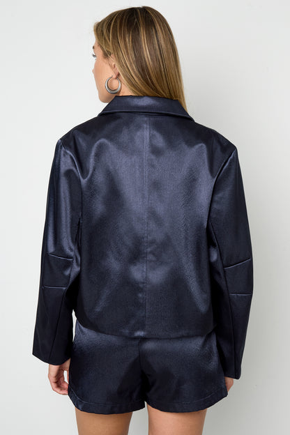 herbst-outfit-mit-damenjacke