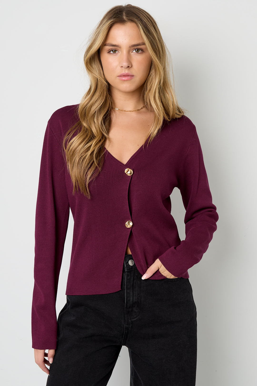 herbst-winter-strickjacke-damen-minimal-design-fashion-style