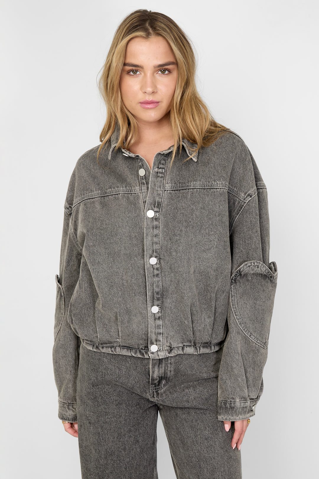 herz-design-denim-jacke-damen