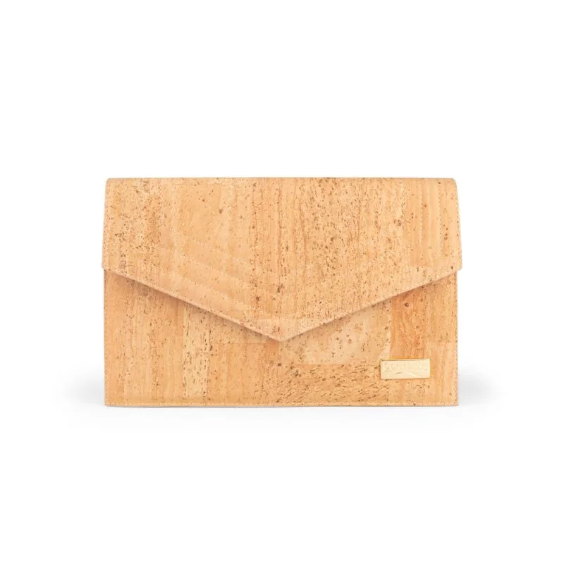 Seitliche Ansicht der Jackie Kupplung in Beige mit stilvollem Design