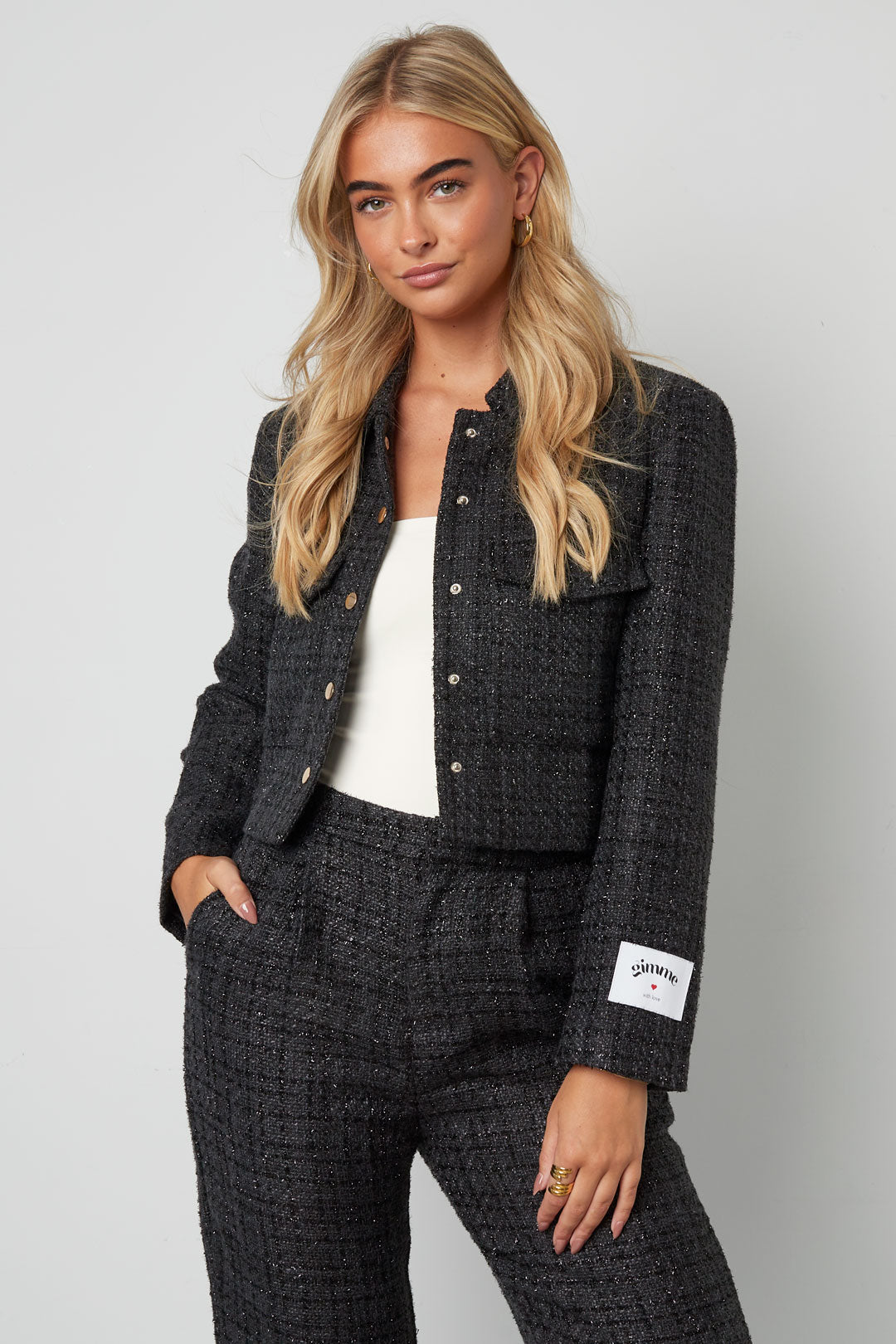 karierte-statement-jacke-damen-polyester-stoff-fashion-style