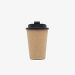 Korkgefütterte Tasse mit 350 ml Kapazität in moderner Frontansicht