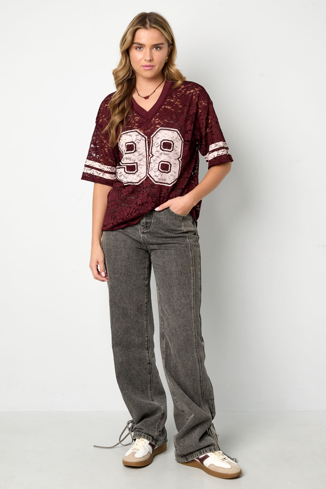 leichtes-webstoff-damen-t-shirt-detail