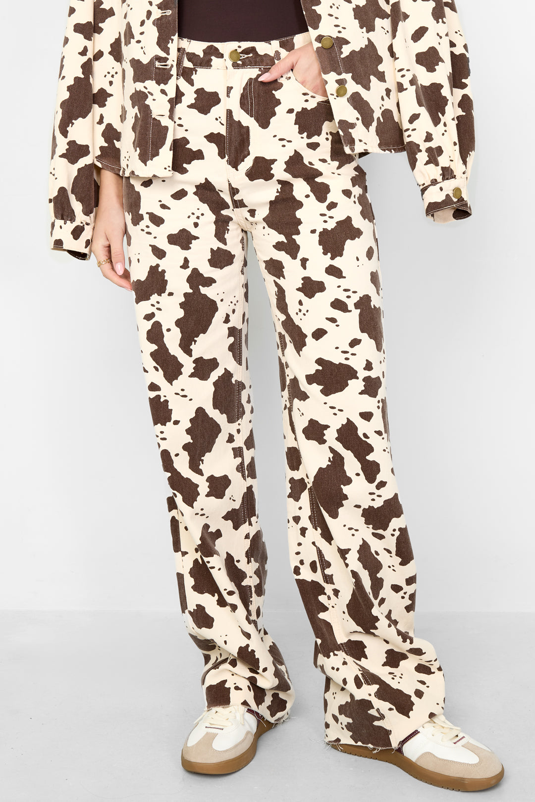 leopard-denim-jeans-damen-am-model