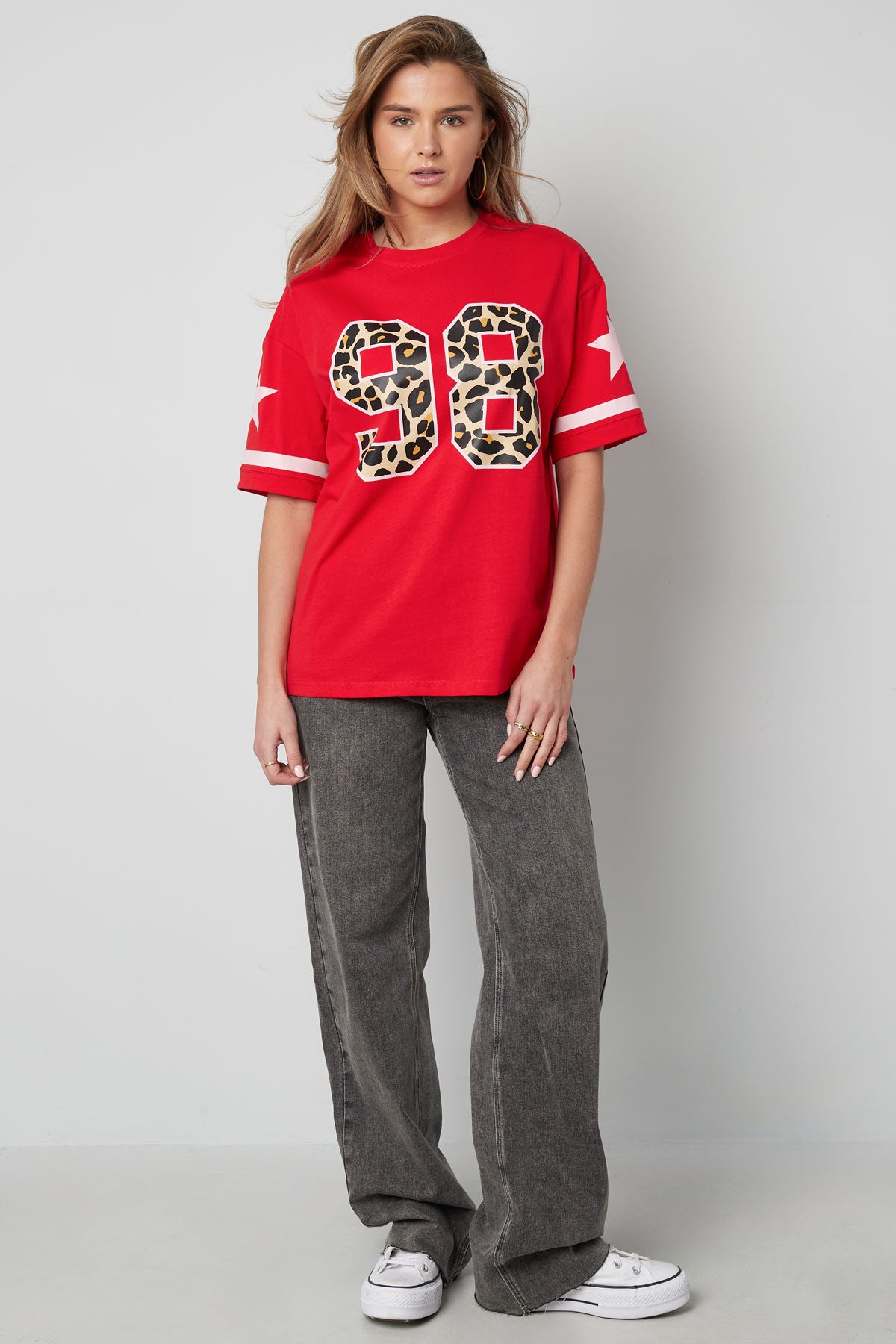 leopardenmuster-damen-t-shirt-detailaufnahme