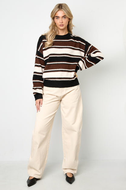 lola-pullover-streifen-detailaufnahme