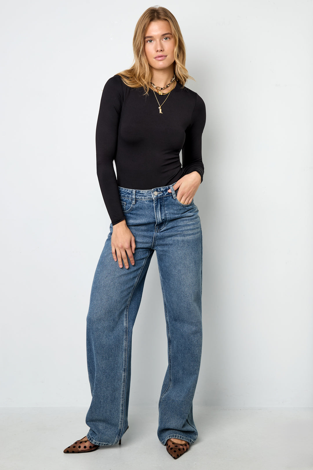 minimalistischer-bodyshaper-damen-style
