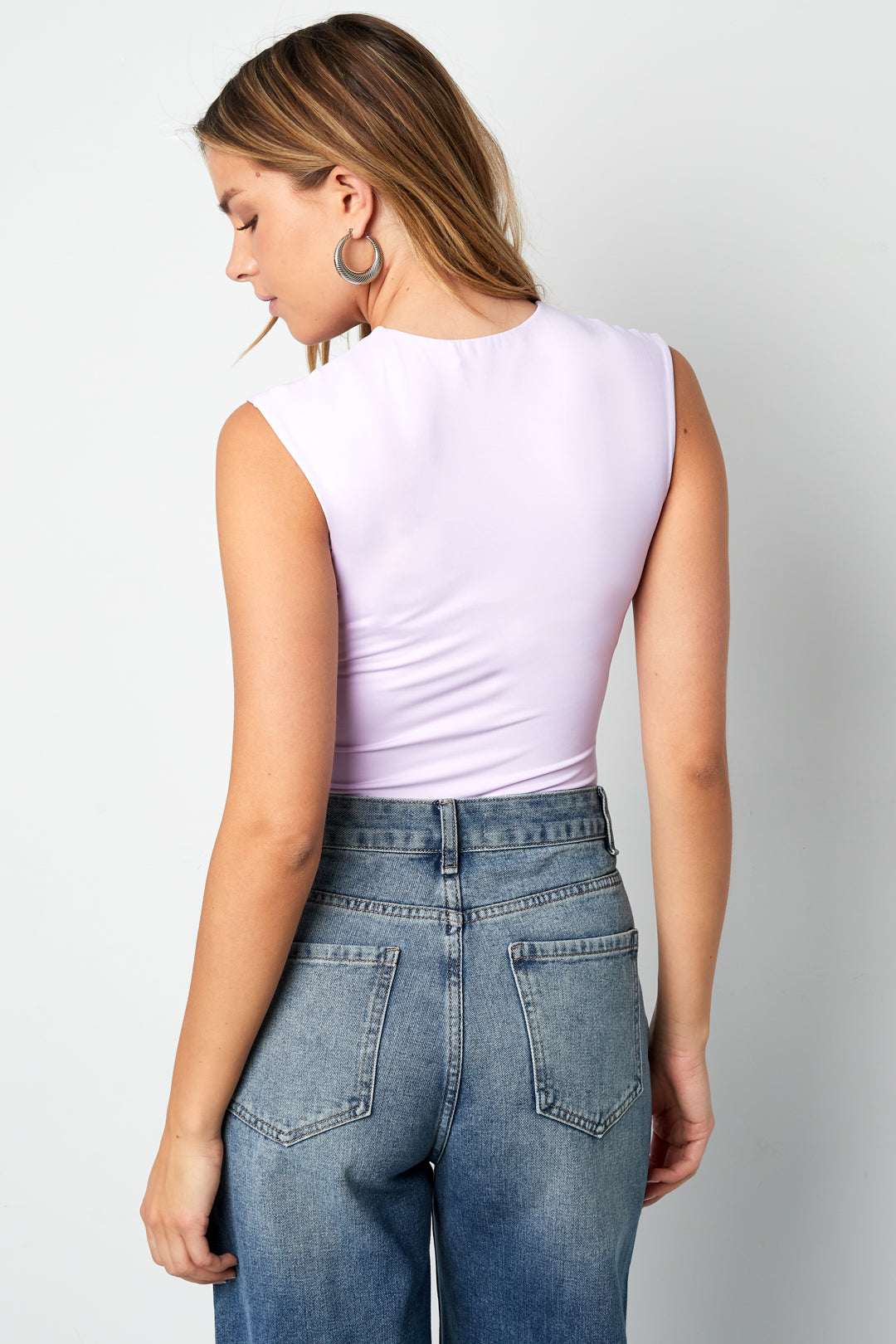 minimalistischer-damen-bodysuit