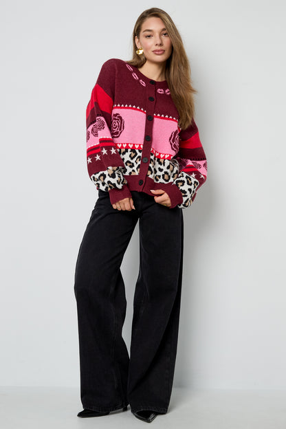 minimalistischer-cardigan-damen-floral-muster-clean-fashion