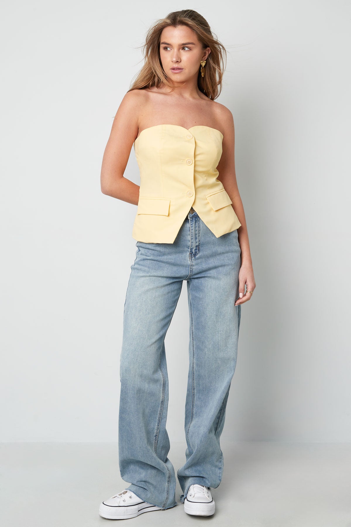 modernes-aermelloses-top-damen-struktur-design-elegant