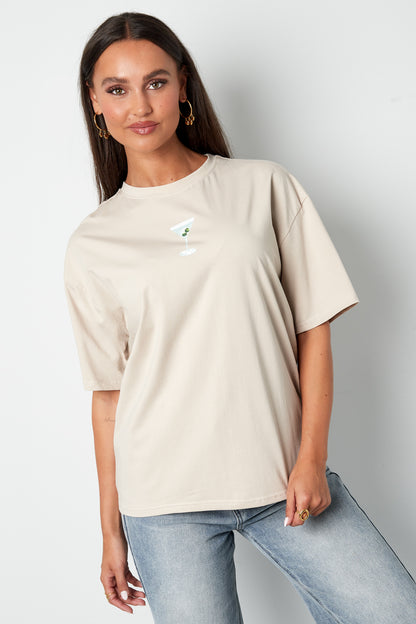 modernes-gestricktes-damen-t-shirt-fashion-look